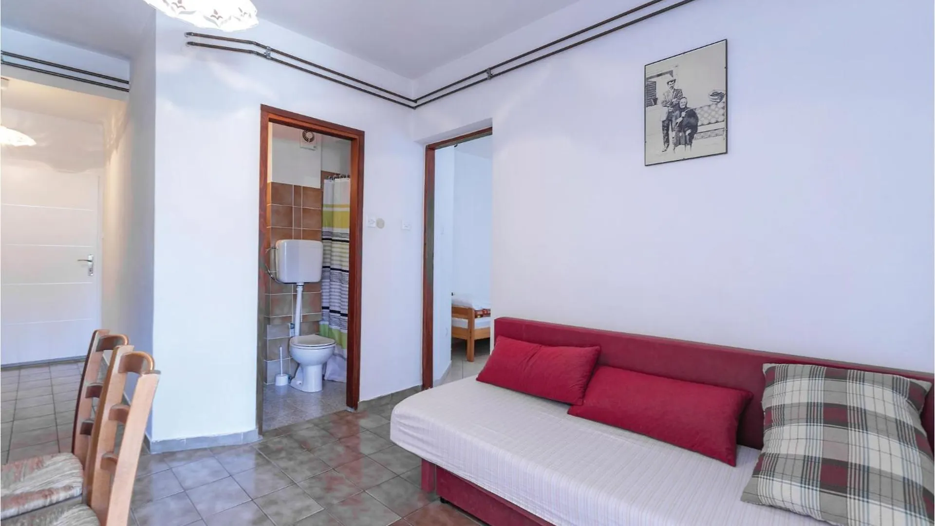Lovely Apartment In Rovinj With Kitchen 0*,